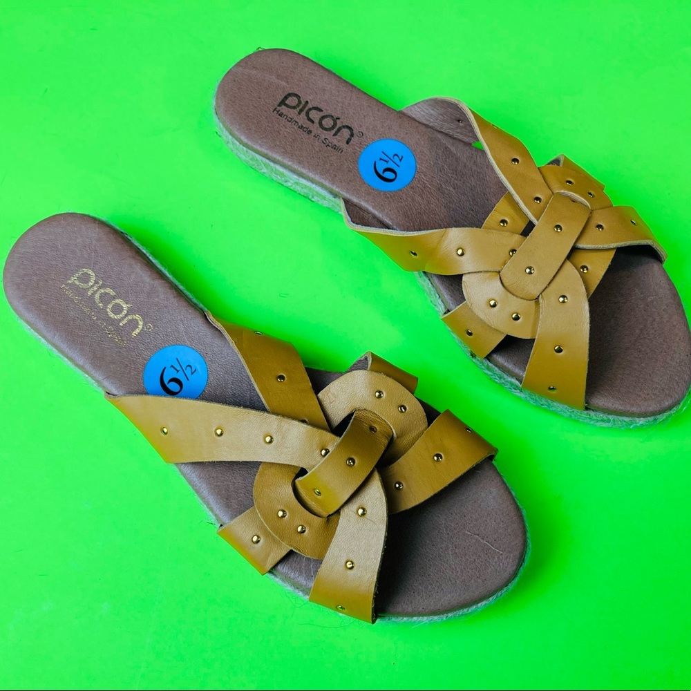 Picon Handmade in Spain Women’s Beautiful Classic Walking Sandals Size 6.5